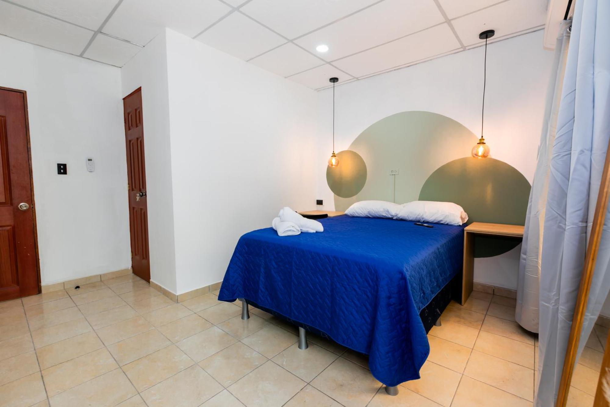 Friendly House Hotel Santa Tecla Екстериор снимка