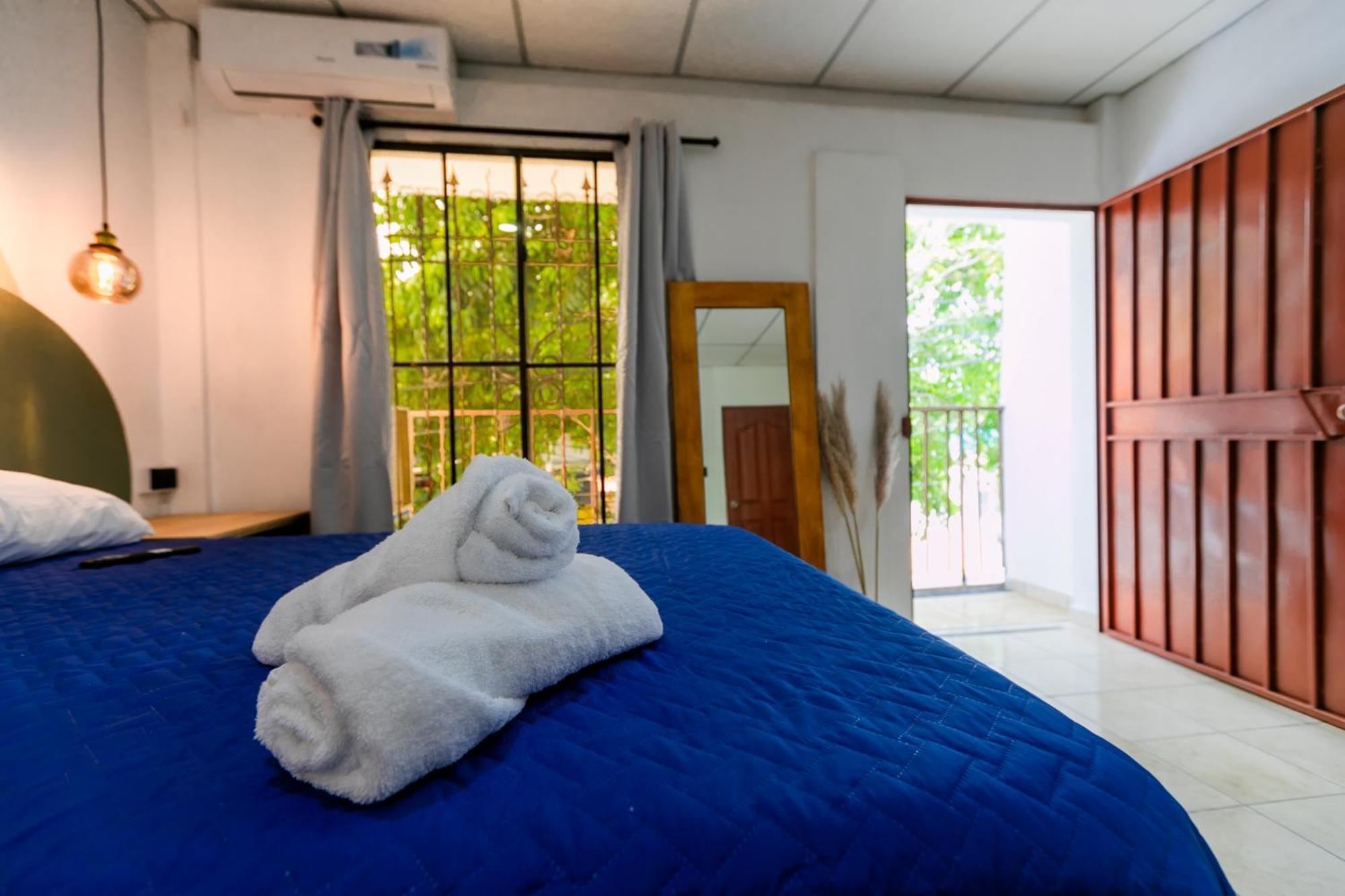 Friendly House Hotel Santa Tecla Екстериор снимка