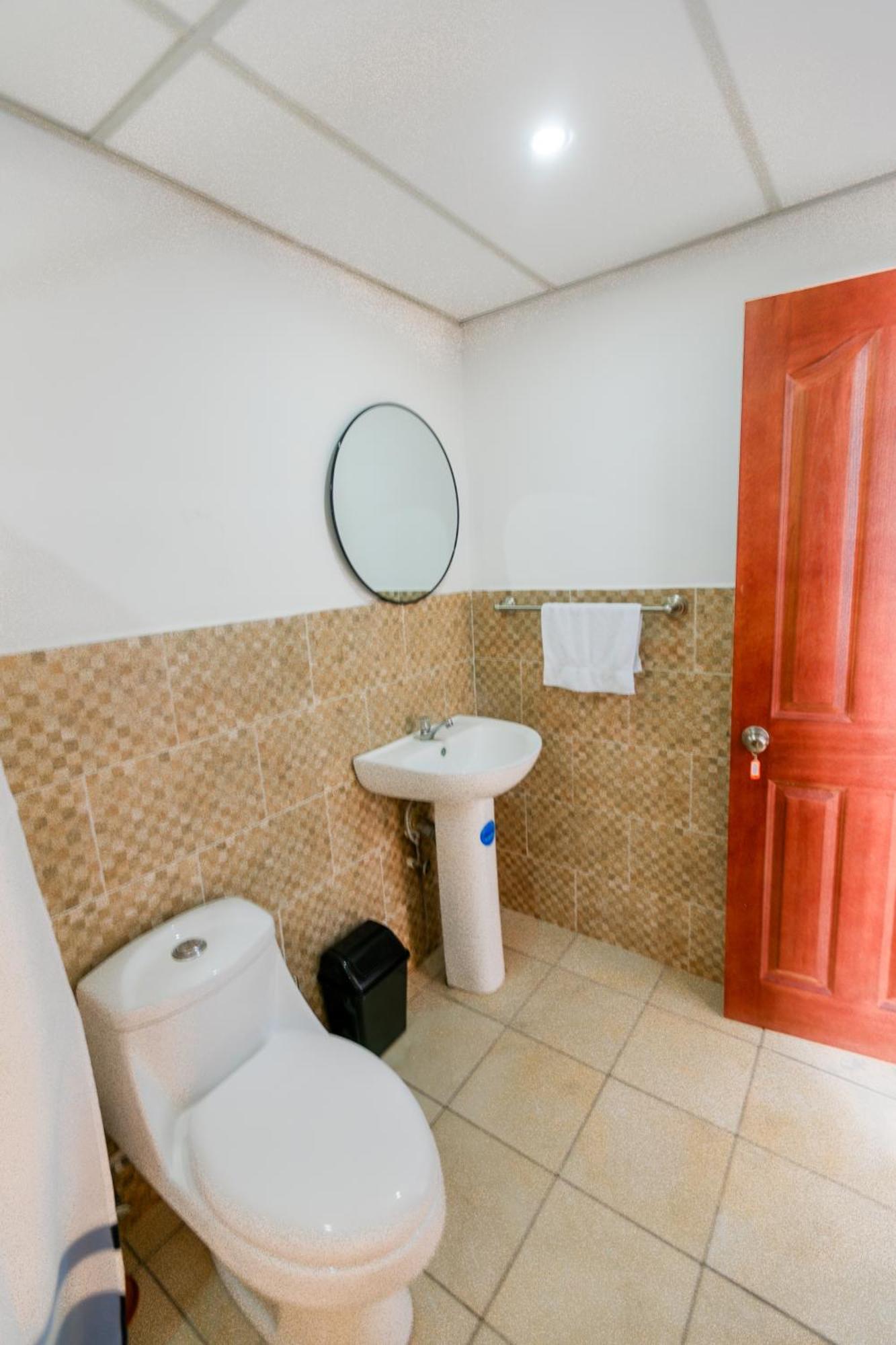 Friendly House Hotel Santa Tecla Екстериор снимка
