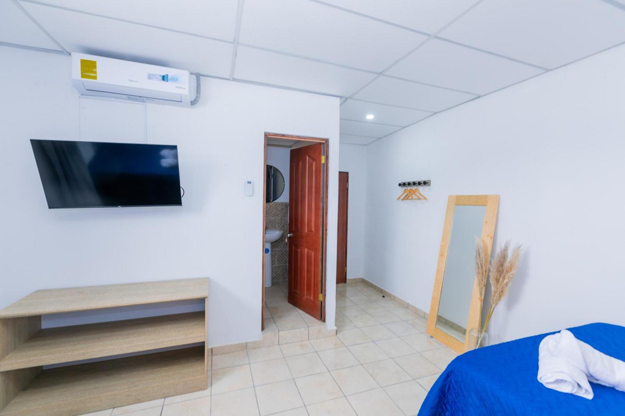 Friendly House Hotel Santa Tecla Екстериор снимка