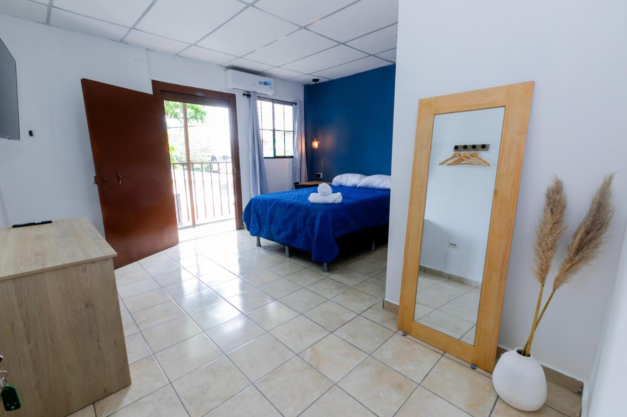 Friendly House Hotel Santa Tecla Екстериор снимка